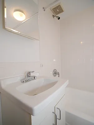 Rented by Buchbinder & Warren | media 4
