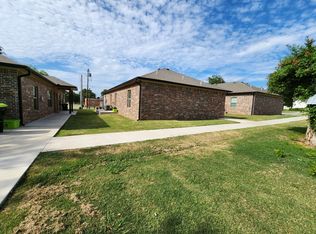 416 E 13th St, Ada, OK 74820