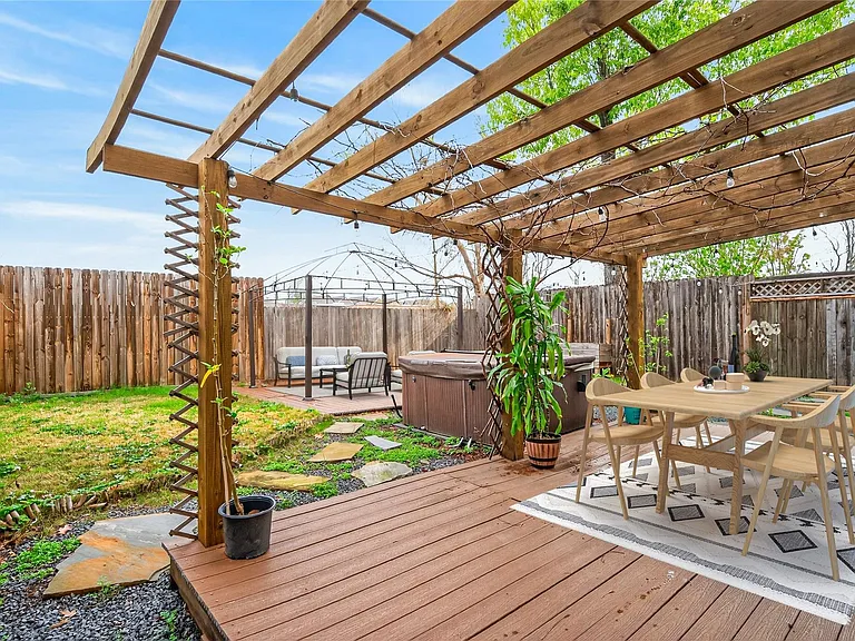 4608 Nett St #C — Photo 40