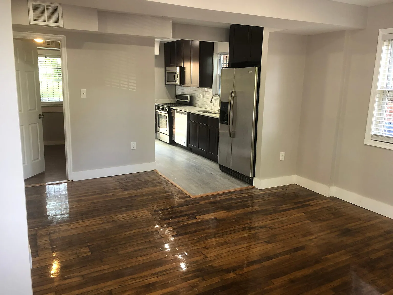 4073 Grant St NE — Photo 1