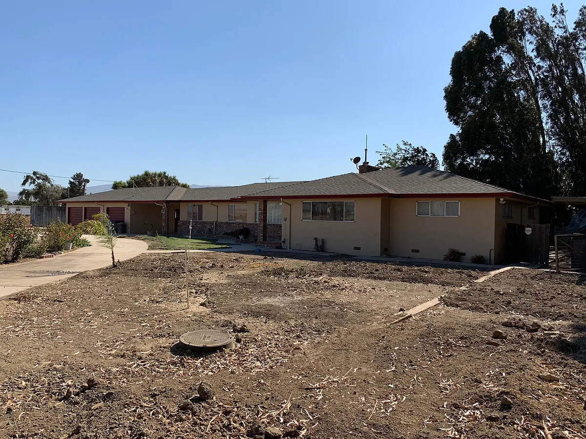 Building Photo - 355 Nestles Rd