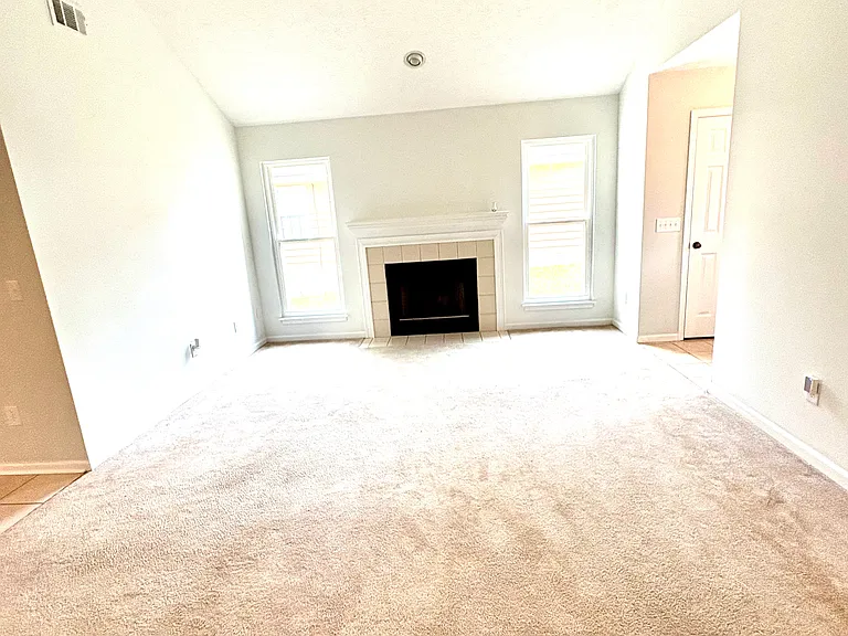 5240 Spinnaker Ct — Photo 9