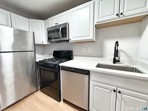 127 Harbor Ave Unit 5, Norwalk, CT 06850