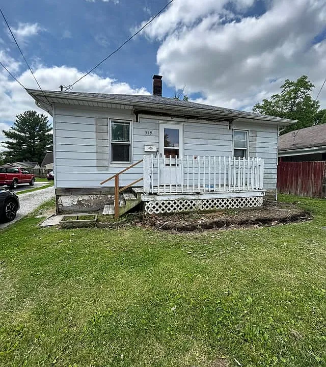 319 W Corbin St