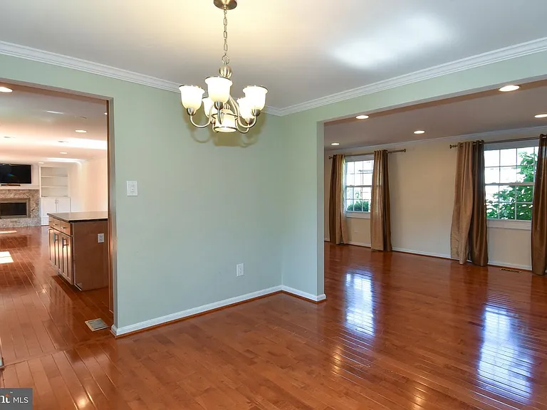4037 Broadwire Dr — Photo 6