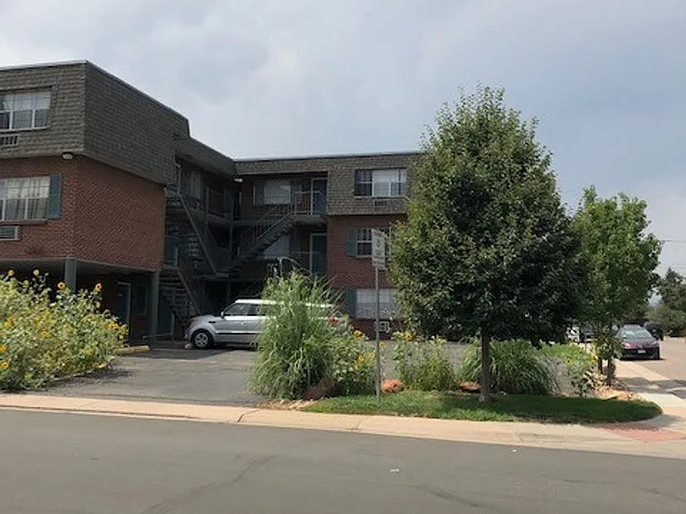 3401 S Marion St — Photo 30