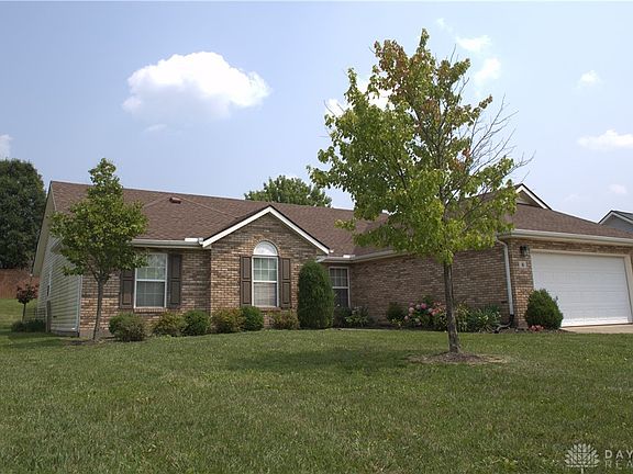 2nd image of 6 Green Knoll Dr