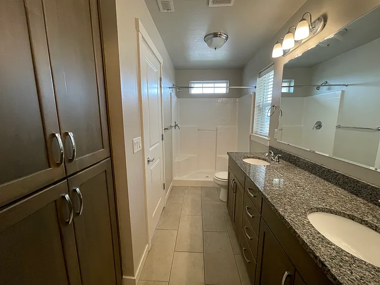 9127 W Tillamook Dr — Photo 17