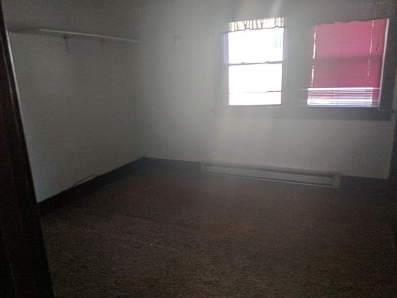 2nd image of 410 Jackson Ave