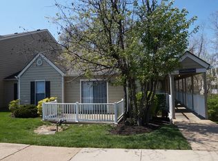 1702 Westmeade Dr, Chesterfield, MO 63017