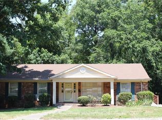 1228 Kensington Dr, High Point, NC 27262