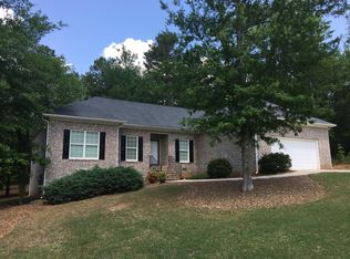 185 Hidden Cove Dr, Bogart, GA 30622