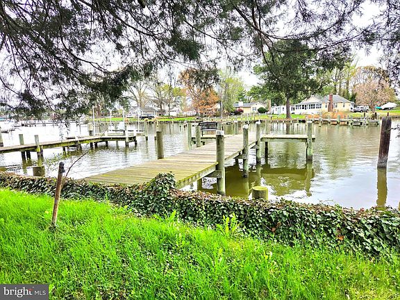 30th image of this home