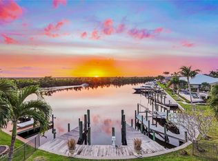 2220 Sagramore Pl, Cape Coral, FL 33914