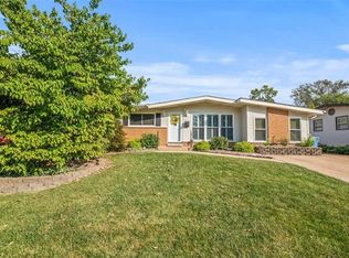 2205 Martin Dr, Florissant, MO 63033