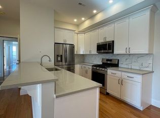 216 W Broadway #7, Boston, MA 02127