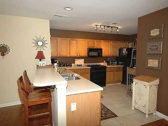3rd image of 303 Horseshoe Bnd