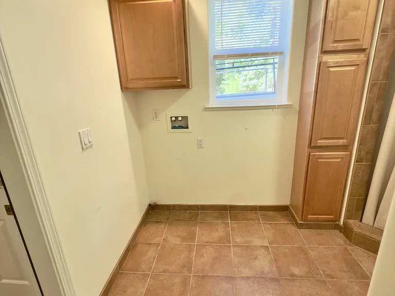 11992 Willow Valley Rd — Photo 14