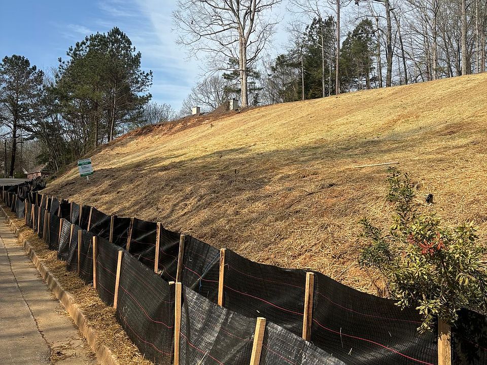 2nd image of 9448 Woodlawn Dr