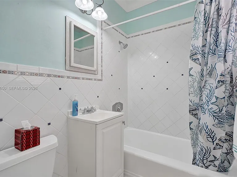 717 Espanola Way #204 — Photo 10
