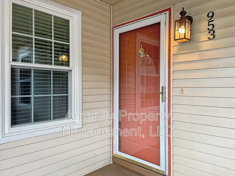 2 bed, 2.0 bath, 1458 sqft, $2,200 — Photo 4