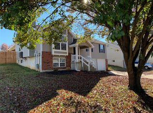 4515 Cambrook Dr, Saint Charles, MO 63304