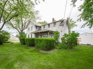 33126 Walker Rd, Avon Lake, OH 44012