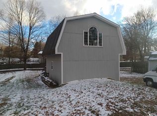 1755 Tennis Ct, Pleasant Lake, MI