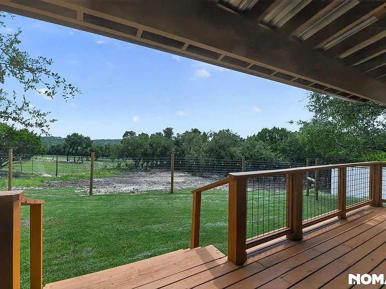 1130 Circle Acres Acres #A — Photo 6