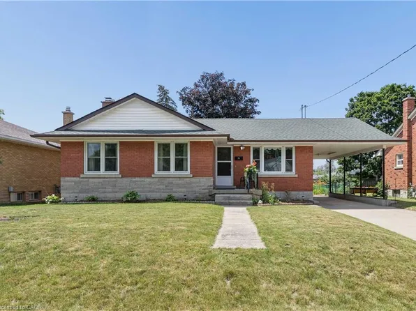 74 Ross Ave, Kitchener, ON N2A 1V3