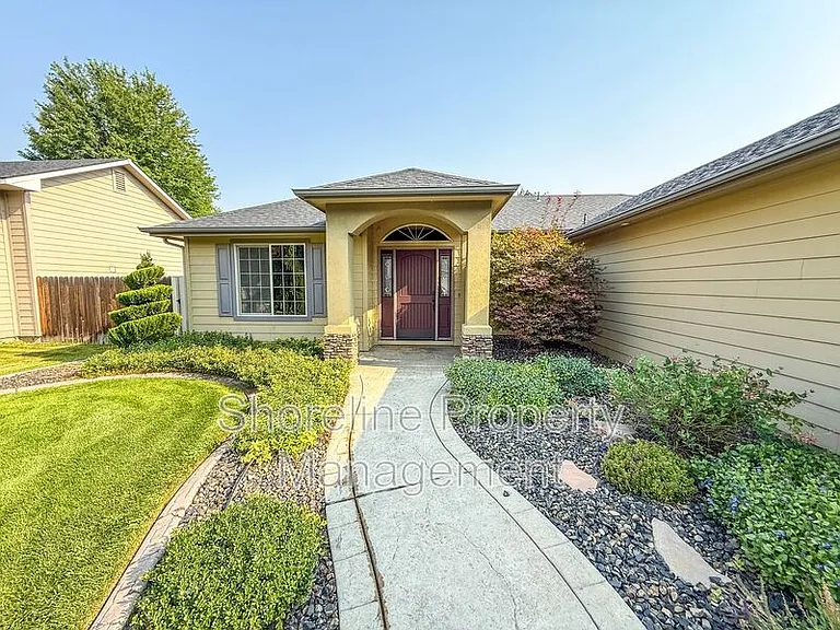 2328 E Satterfield St — Photo 34