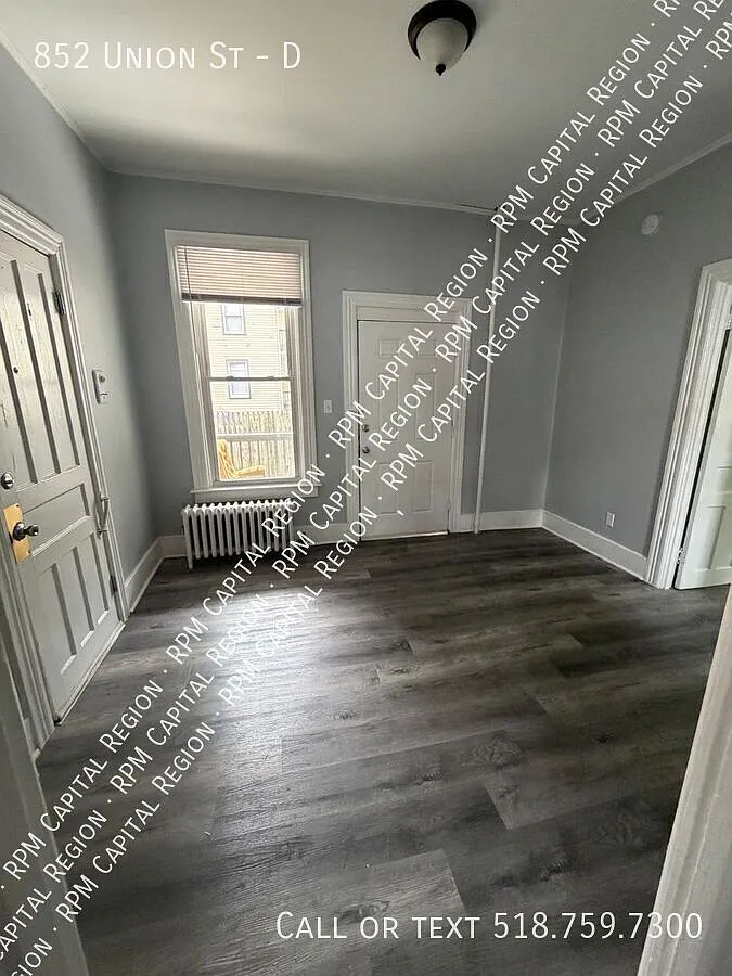 Quiet 1 Bedroom in Schenectady — Photo 1