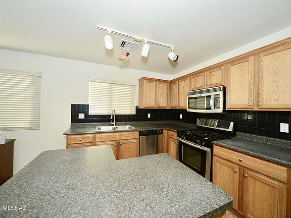 3rd image of 18493 S Bellflower Pl