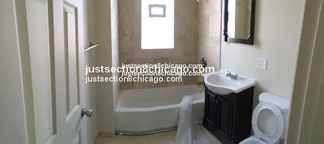 2 bed, 1.0 bath, $2,150 — Photo 2