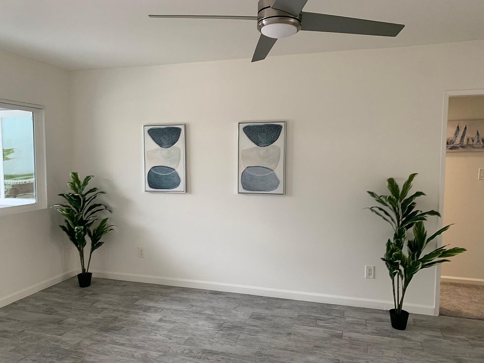 1st image of 22608 Ocean Ave #6
