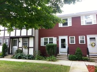 92 E Gate Ln, Hamden, CT 06514