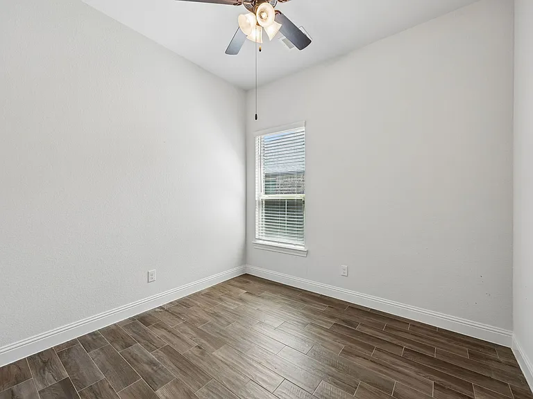 3532 Cimarron River Dr — Photo 2