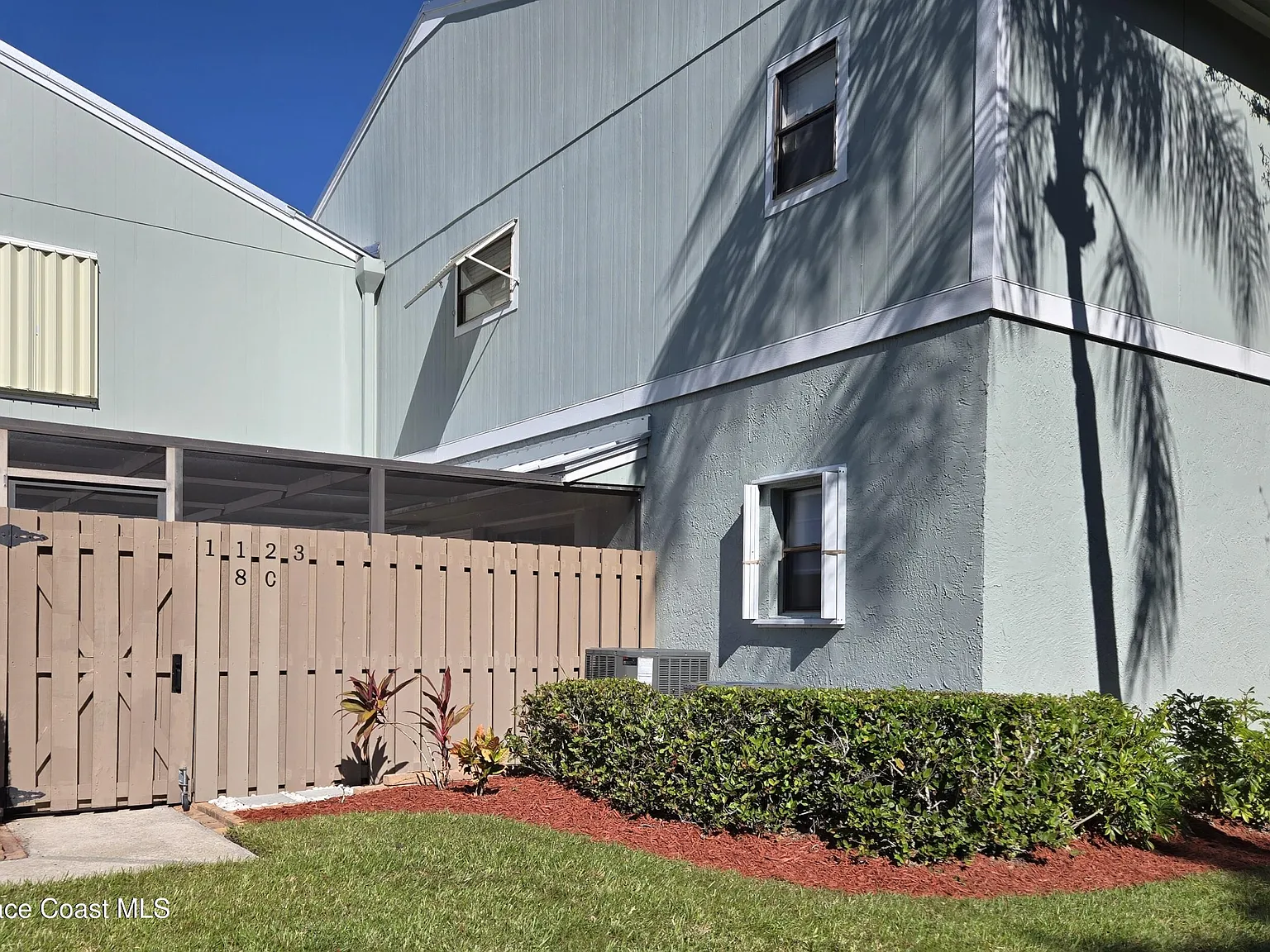 2 bed, 2.0 bath, 960 sqft, $1,850 — Photo 1
