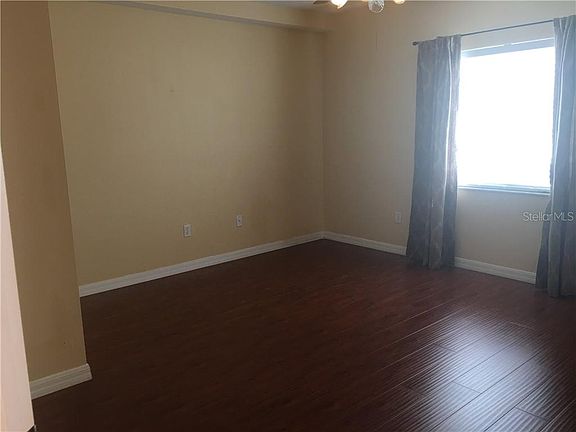 3rd image of 522 Villa Del Sol Cir APT 104