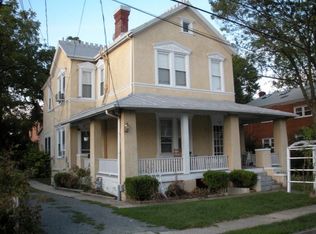 210 E Howell Ave APT 4, Alexandria, VA 22301