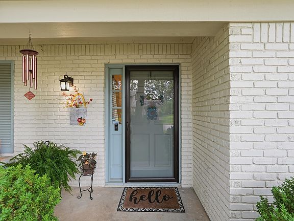 3rd image of 12514 Coleen Dr