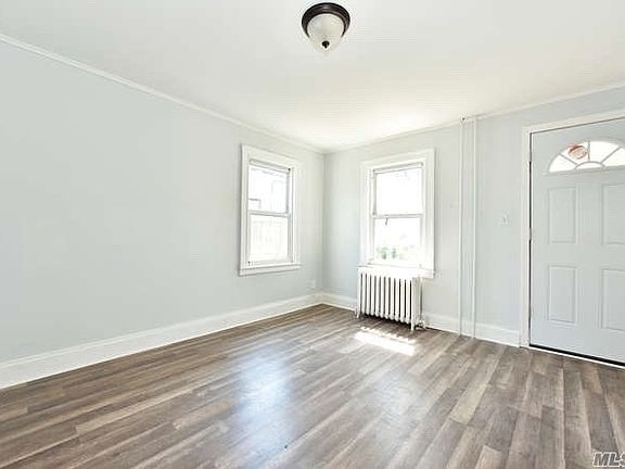 3rd image of 49 Totten St