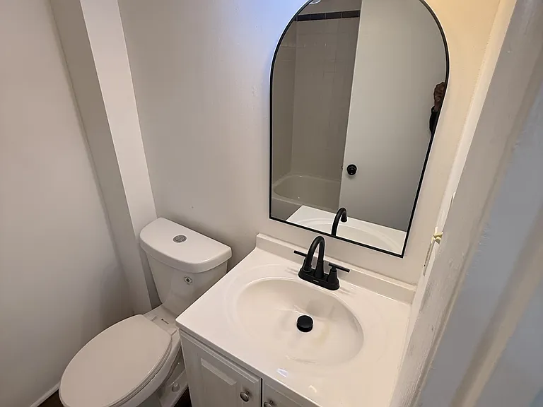 1504 Isherwood St NE #3 — Photo 11