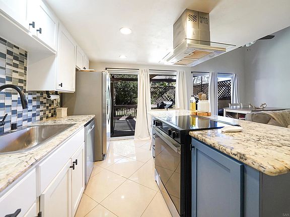 5th image of 23658 Country Villa Rd