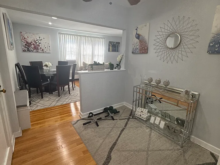 42 Winchester Ave #2A — Photo 10