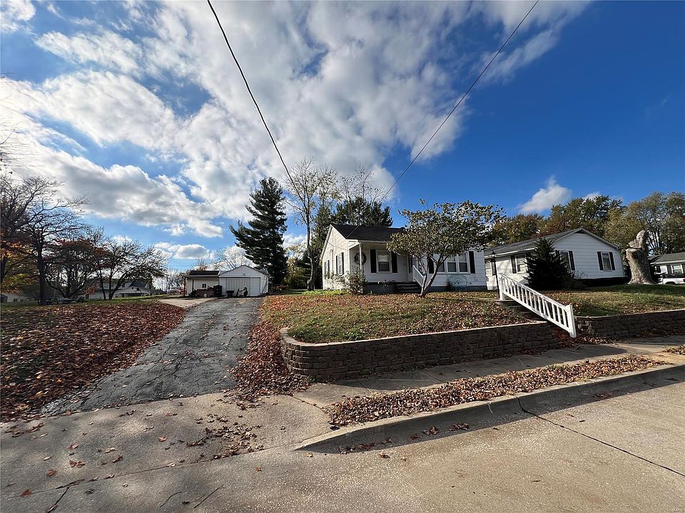 2nd image of 506 Kiefner St