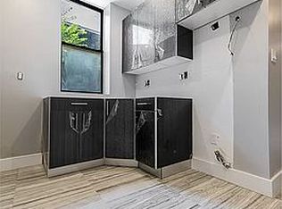 290 E 56th St #BASEMENT, Brooklyn, NY 11203