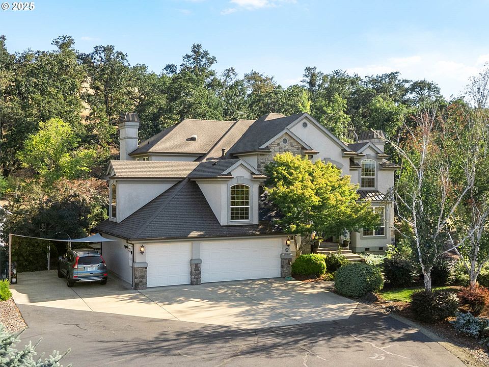 1st image of 425 Cross Creek Dr