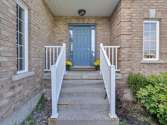 4th image of 45 Whitfield Cres