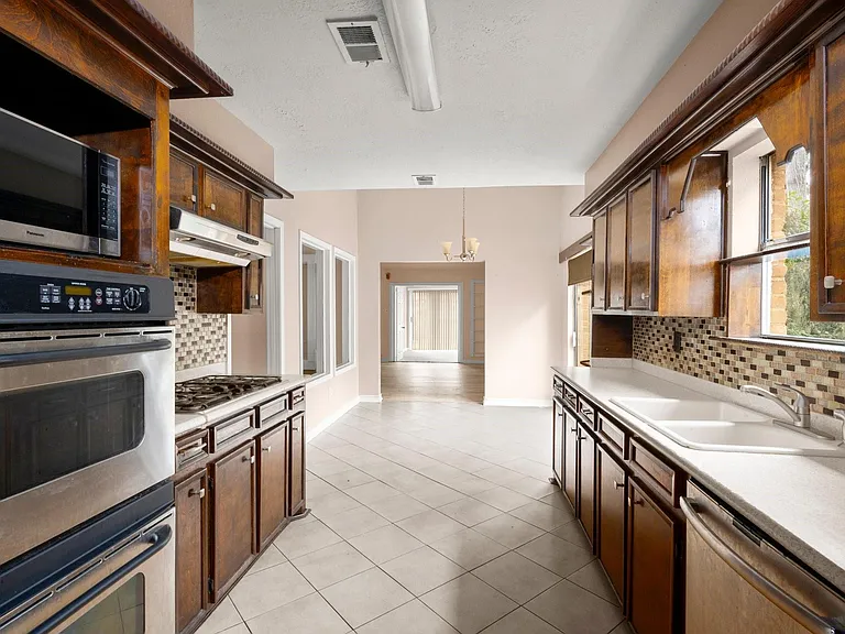 706 Shenandoah Dr — Photo 15